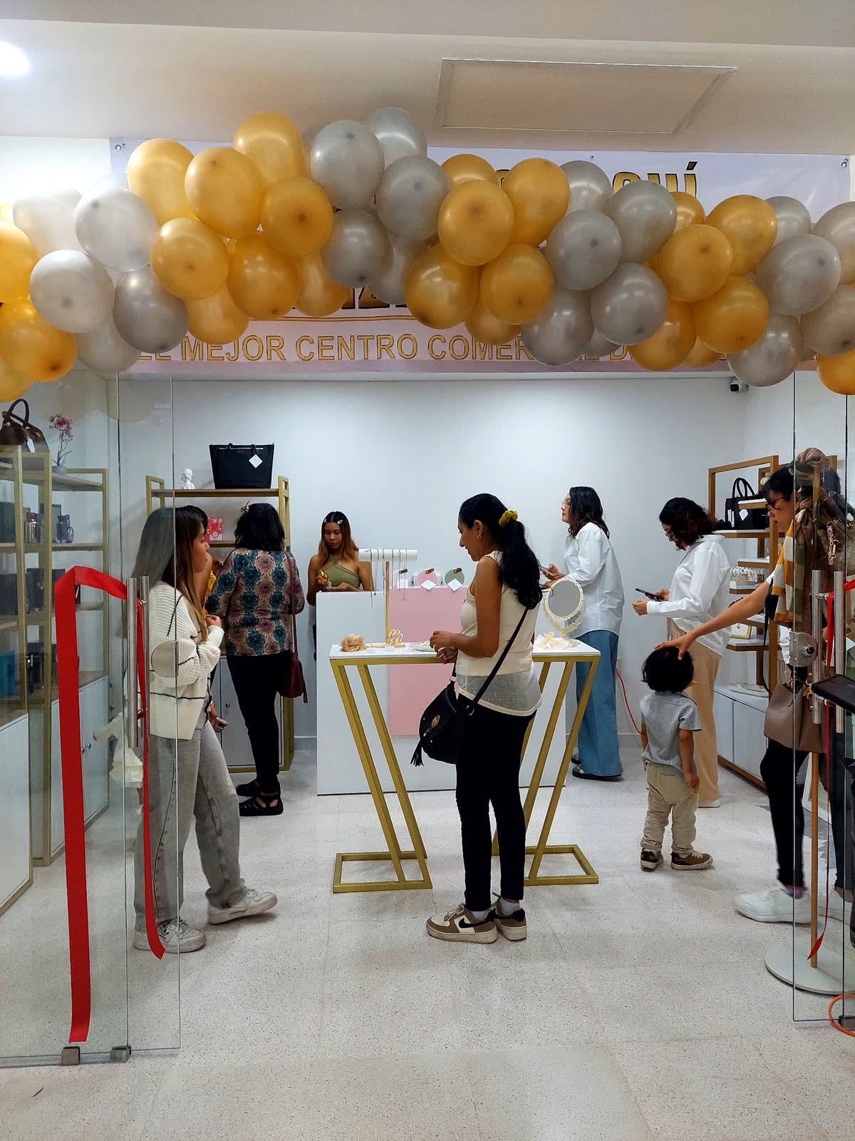 ¡Inauguración de Arce Parfum!